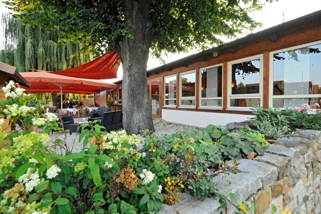 Hotel Dreimaedelhaus Espelkamp-Mittwald Exterior photo
